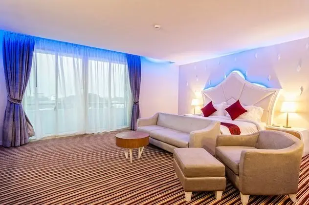 Super Deluxe Room