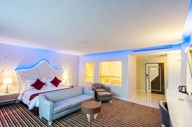 Super Deluxe Room