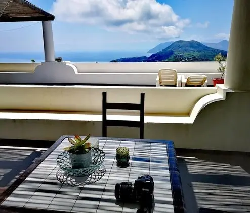 Apart Daire, 1 Yatak Odası, Veranda, Deniz Manzaralı (La Ginostra)