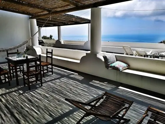 Apart Daire, 1 Yatak Odası, Veranda, Deniz Manzaralı (La Ginostra)