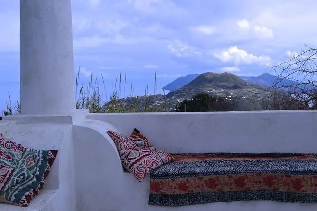 Stüdyo, Engellilere Uygun, Deniz Manzaralı (La Bartola)
