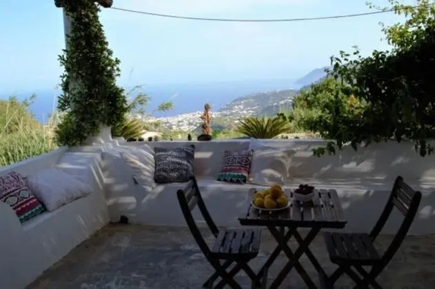 Stüdyo, Engellilere Uygun, Deniz Manzaralı (La Bartola)