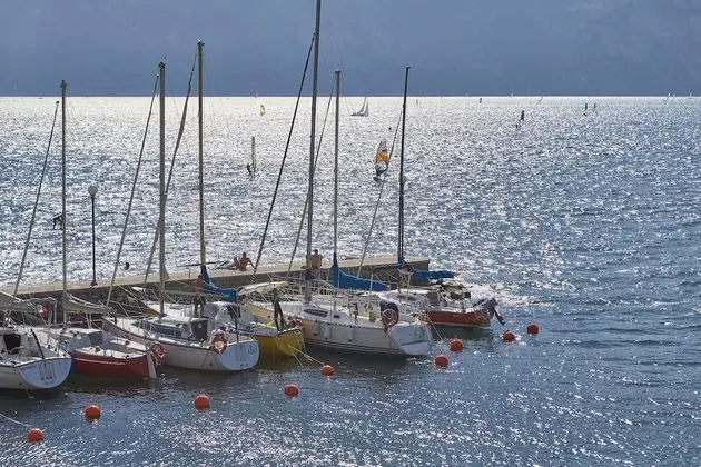 Classic Tek Büyük veya İki Ayrı Yataklı Oda, 1 Büyük (Queen) Boy Yatak, Göl Manzaralı