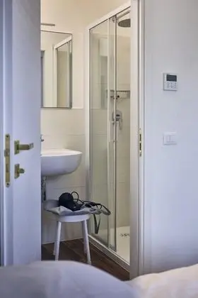 Classic Üç Kişilik Oda, Göl Manzaralı