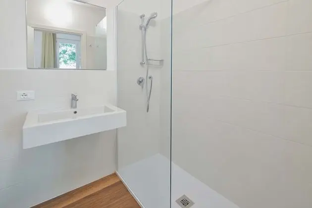 Classic Üç Kişilik Oda, Göl Manzaralı