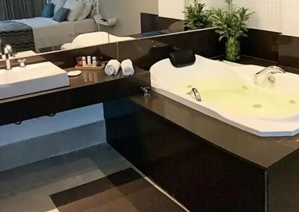 Suite Luxo Hidro Frente Mar