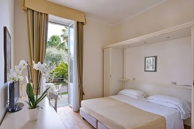 Superior Tek Büyük veya İki Ayrı Yataklı Oda, Balkon