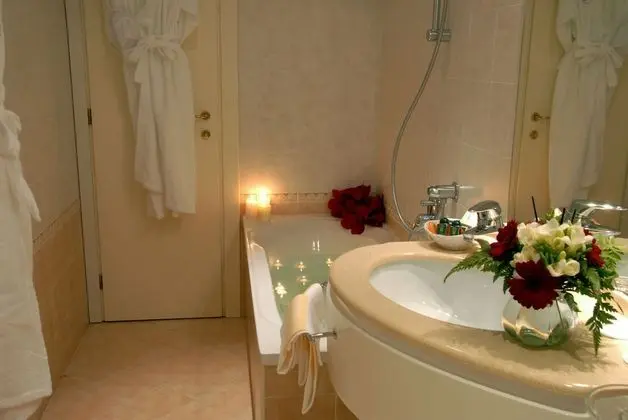 Superior Tek Büyük veya İki Ayrı Yataklı Oda, Balkon