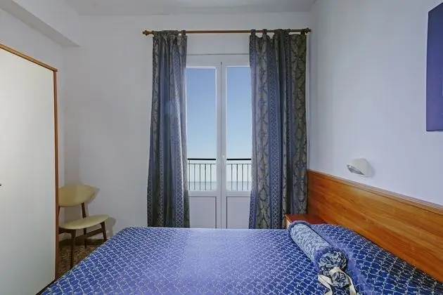 Tek Büyük Yataklı Oda, Balkon