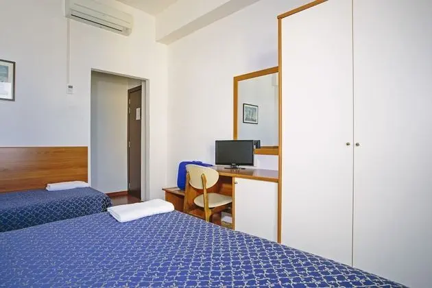 Üç Kişilik Oda, Balkon