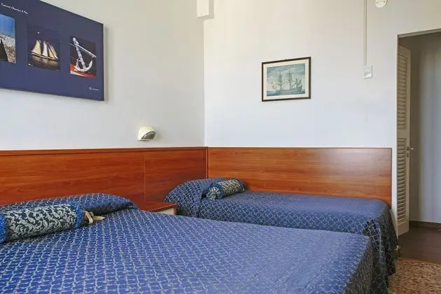 Üç Kişilik Oda, Balkon