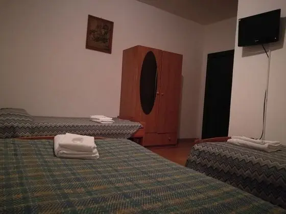 Economy Tek Büyük veya İki Ayrı Yataklı Oda