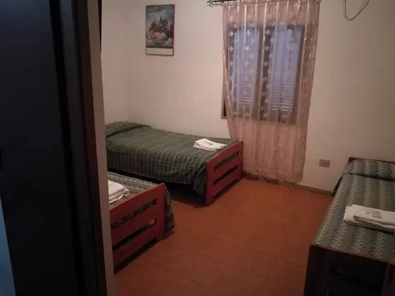 Economy Tek Büyük veya İki Ayrı Yataklı Oda