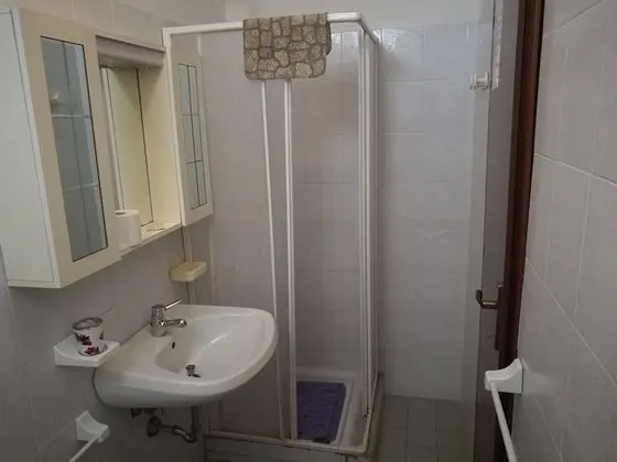 Economy Tek Büyük veya İki Ayrı Yataklı Oda