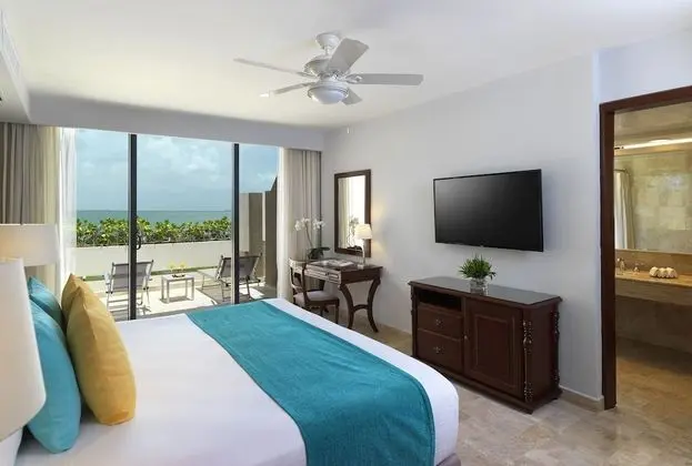 Premium Two Bedrooms Master Suite