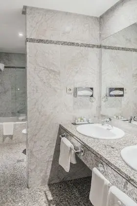 Junior Süit (1 queen bed or 2 single beds)