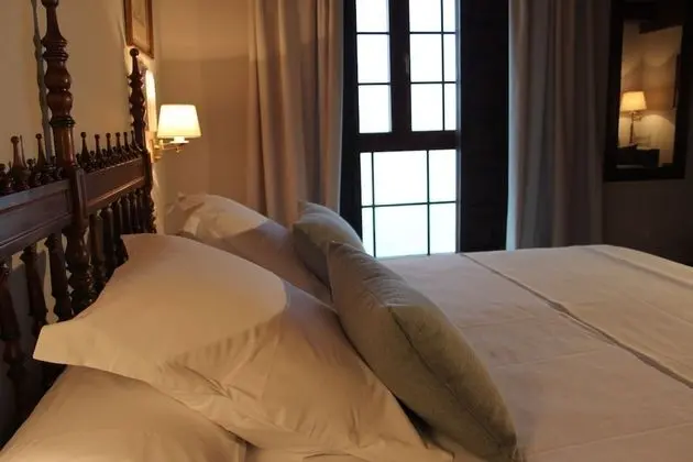 Standard Tek Büyük veya İki Ayrı Yataklı Oda (2 adults ans 1 child)