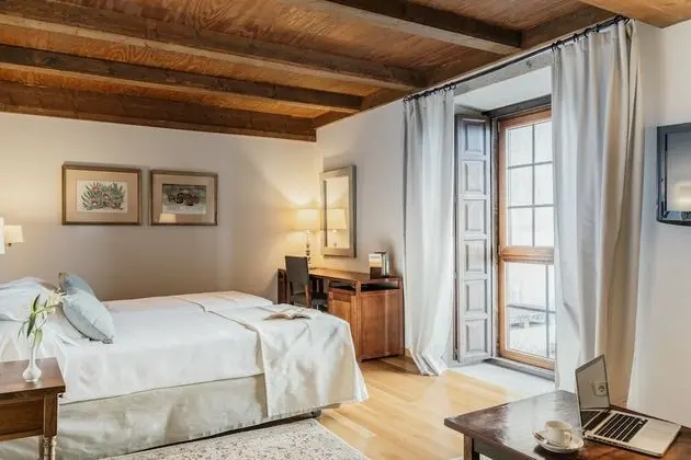 Standard Tek Büyük veya İki Ayrı Yataklı Oda (2 adults ans 1 child)