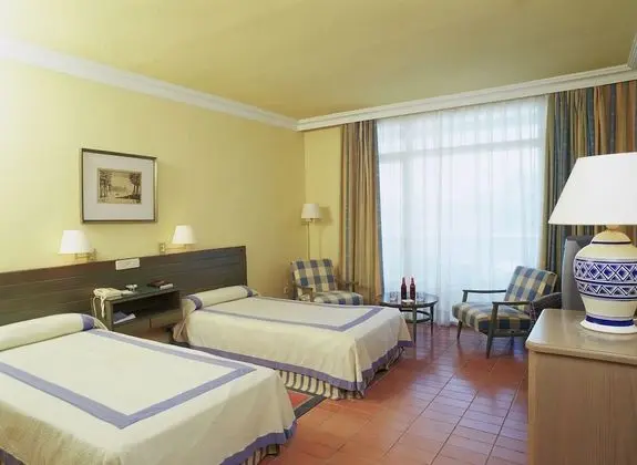 Standard Tek Büyük Yataklı Oda (3 Adults)