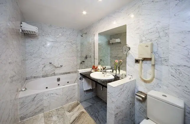 Standard İki Ayrı Yataklı Oda (3 Adults)