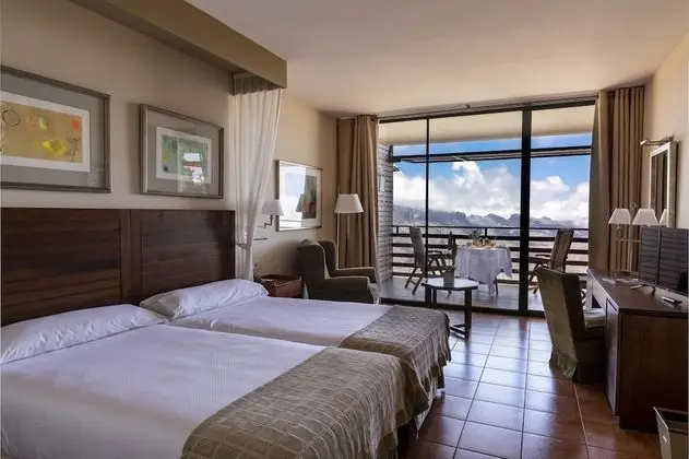 Standard Tek Büyük veya İki Ayrı Yataklı Oda (2 adults + 1 child)