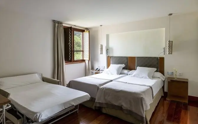 Standard İki Ayrı Yataklı Oda (2 Adults + 1 Child)