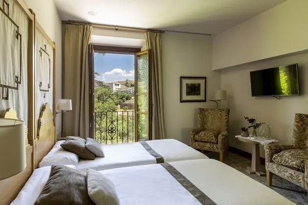 Standard İki Ayrı Yataklı Oda (2 Adults + 1 Child)