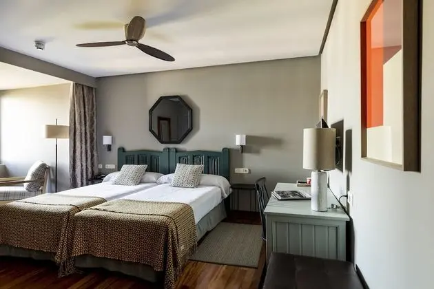 Superior İki Ayrı Yataklı Oda