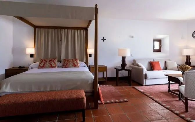 Superior Tek Büyük veya İki Ayrı Yataklı Oda