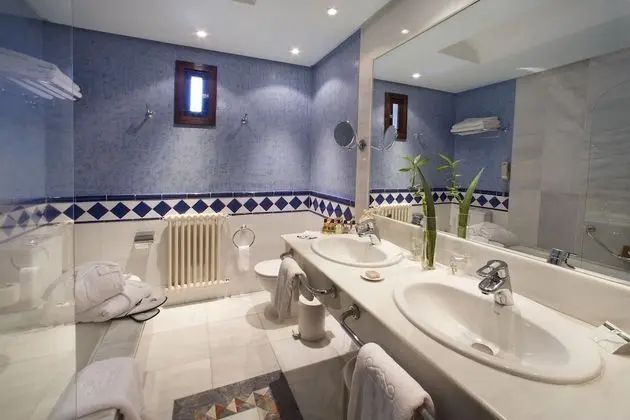 Standard İki Ayrı Yataklı Oda (3 Adults)