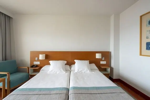 Basic Tek Büyük Yataklı Oda