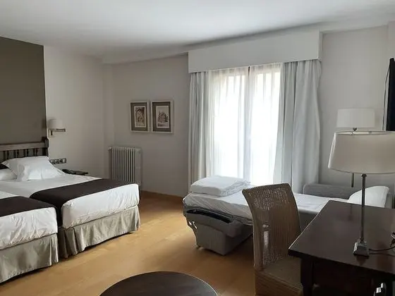 Standard İki Ayrı Yataklı Oda (2 Adults and 1 Child)