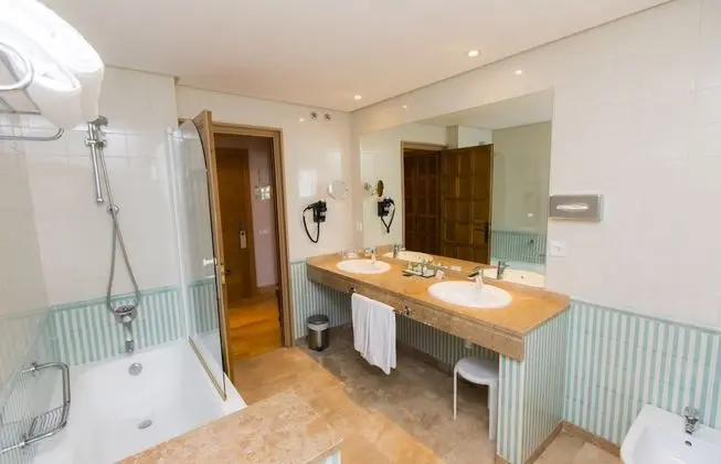 Superior İki Ayrı Yataklı Oda