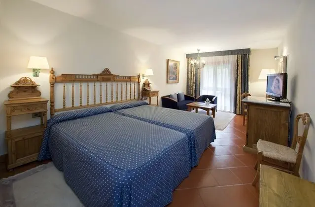 Standard İki Ayrı Yataklı Oda (2 adults + 1 child)