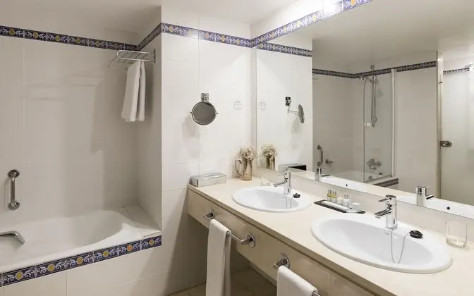 Standard İki Ayrı Yataklı Oda (3 adults)