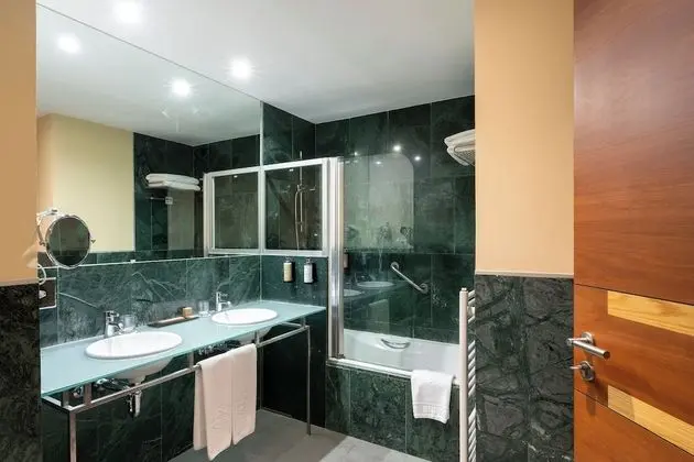 Standard İki Ayrı Yataklı Oda (2 adults + 1 child)
