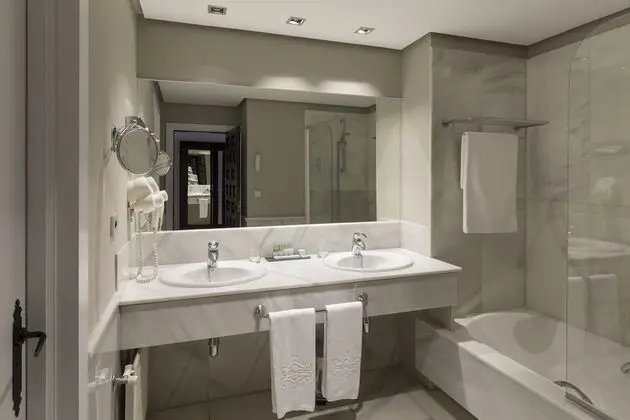 Standard İki Ayrı Yataklı Oda (2 adults + 1 child)