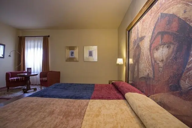 Tek Büyük veya İki Ayrı Yataklı Oda (2 adults + 1 child)