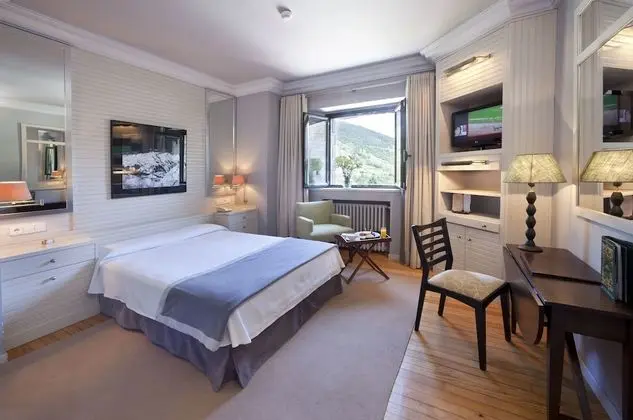 Superior Tek Büyük Yataklı Oda, Balkon