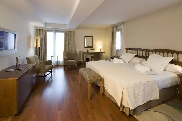 Standard İki Ayrı Yataklı Oda