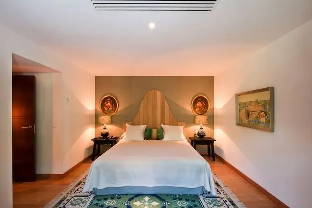 Junior Süit, 1 Büyük (Queen) Boy Yatak