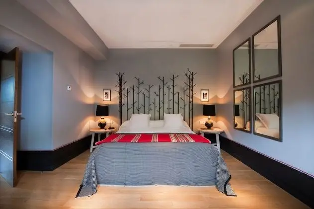 Junior Süit, 1 Büyük (Queen) Boy Yatak