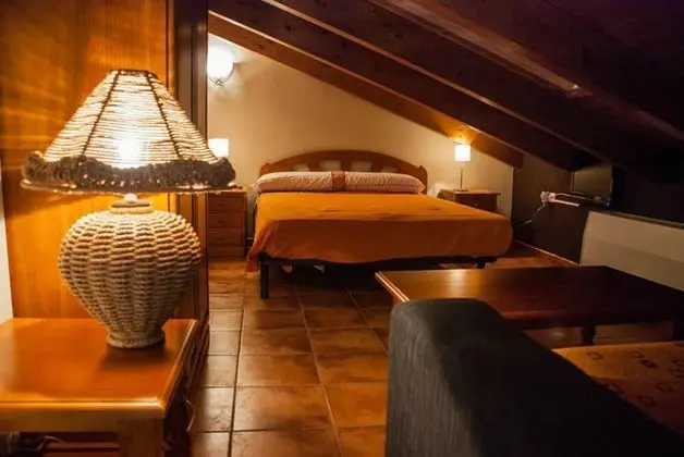 Tek Büyük Yataklı Oda, Ortak Banyo