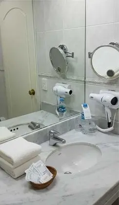 Üç Kişilik Oda