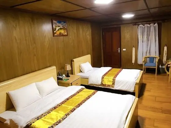 Standard Üç Kişilik Oda, Bahçe Manzaralı