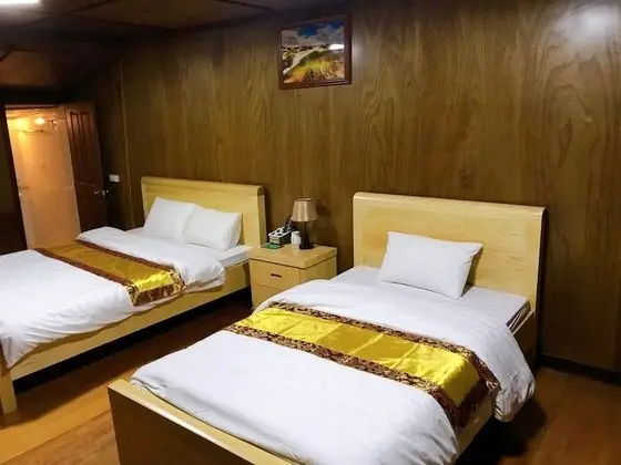 Standard Üç Kişilik Oda, Bahçe Manzaralı