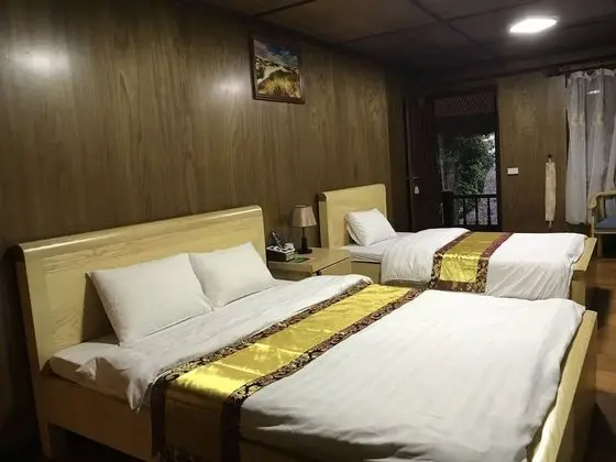 Standard Üç Kişilik Oda, Bahçe Manzaralı