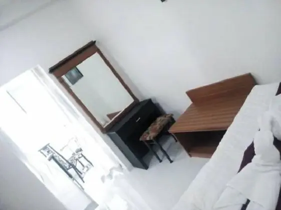 Deluxe Tek Büyük Yataklı Oda, 1 Büyük (Queen) Boy Yatak, Sigara İçilebilir, Göl Manzaralı