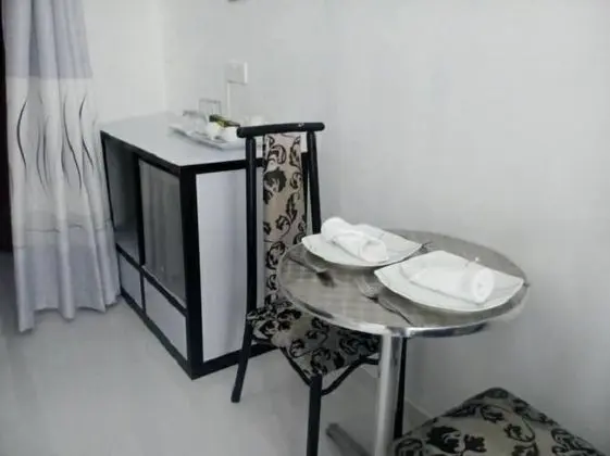 Deluxe Tek Büyük Yataklı Oda, 1 Büyük (Queen) Boy Yatak, Sigara İçilebilir, Göl Manzaralı