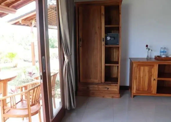 Deluxe Kır Evi, 1 Büyük (Queen) Boy Yatak, Havuz Manzaralı